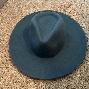 Universal Threads Hat